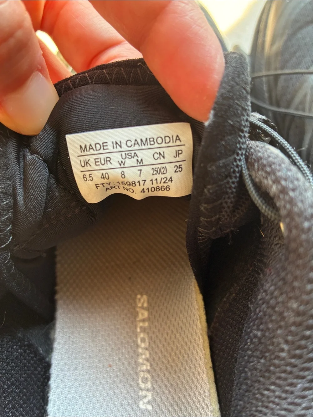 SALOMON XT-6 in Black / Phantom - Picture 2 of 8